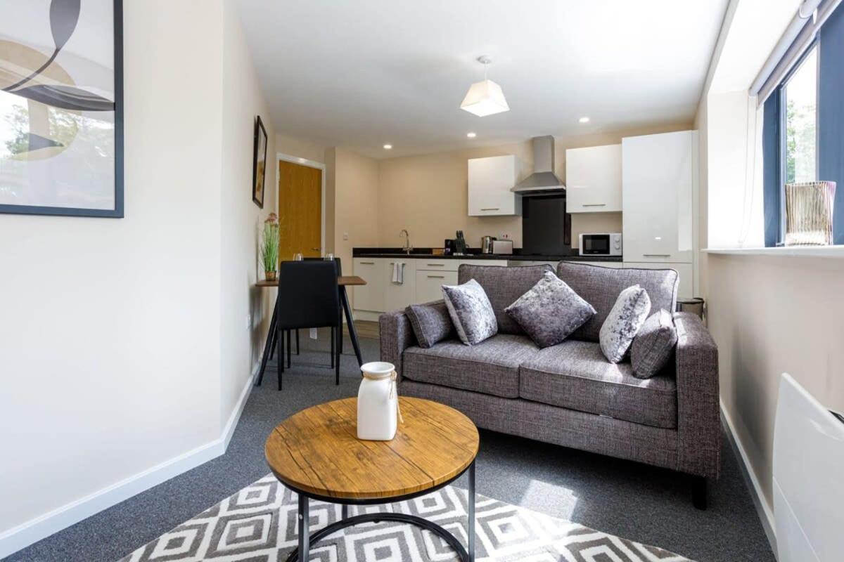 Stylish And Modern 1 Bedroom Apartment Manchester Buitenkant foto